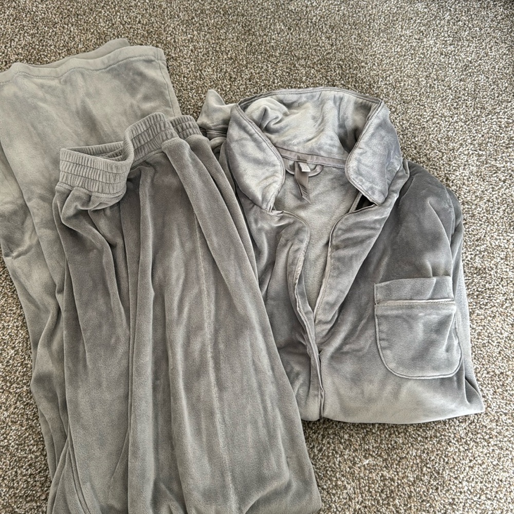 SKIMS VELVET PJ SET
